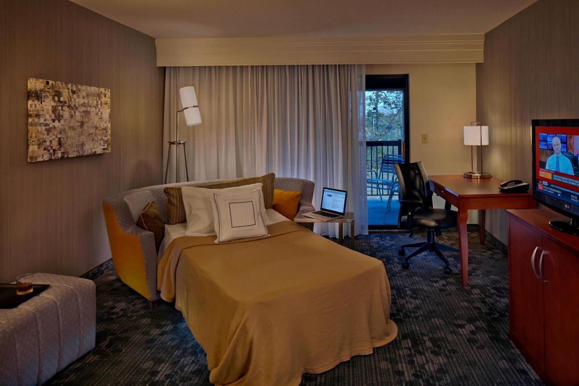 Courtyard By Marriott Providence Warwick Ξενοδοχείο Εξωτερικό φωτογραφία