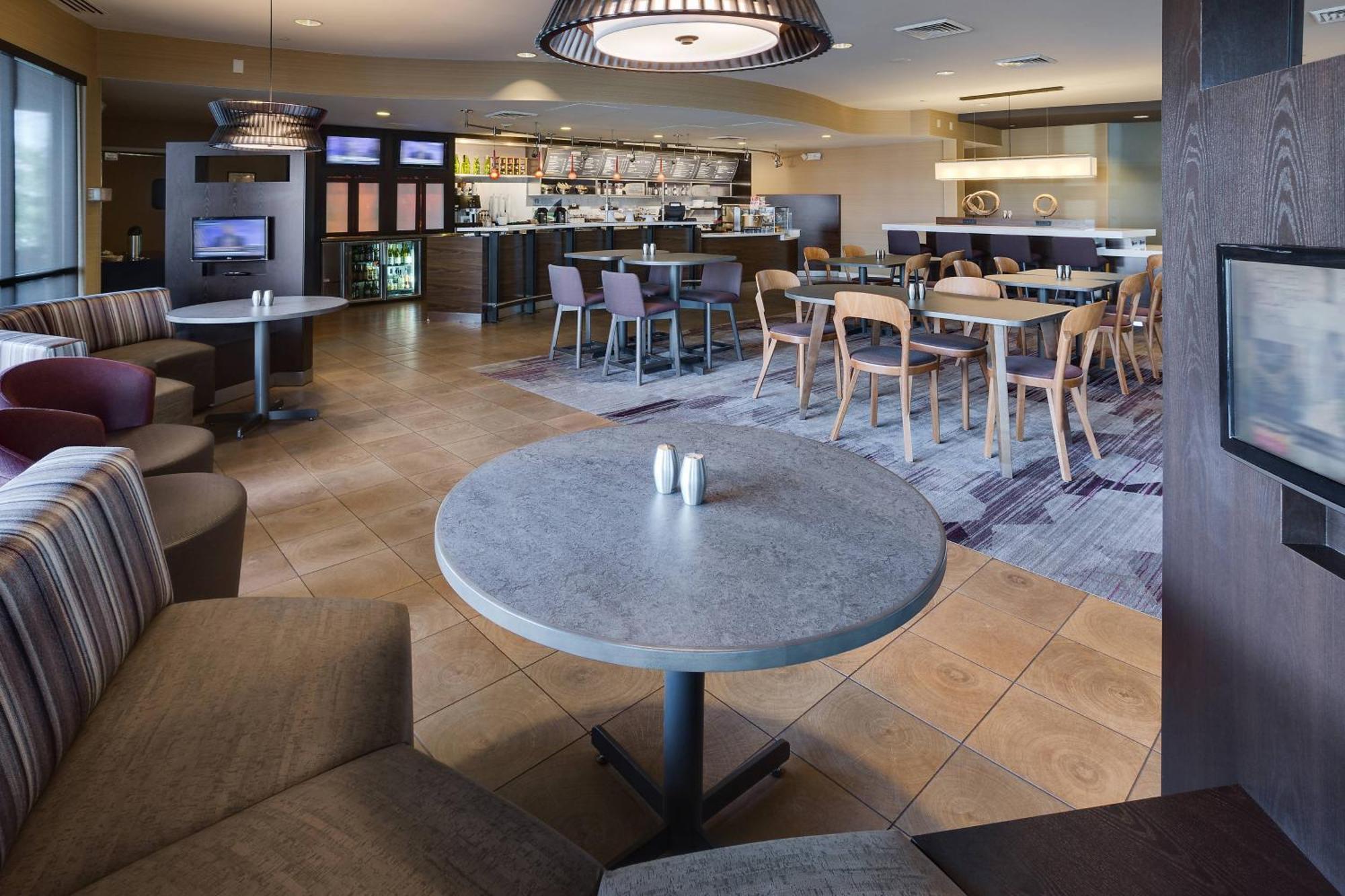 Courtyard By Marriott Providence Warwick Ξενοδοχείο Εξωτερικό φωτογραφία